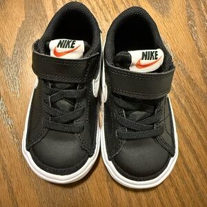 Nike Kids Black and White Sneakers